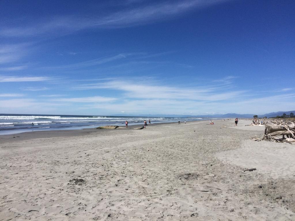 Carters By The Sea Motel Carters Beach Bagian luar foto